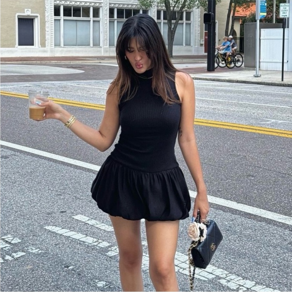 ZARA Black Contrast Balloon Bubble Mini Skirt‎ Skort NWT Size Medium